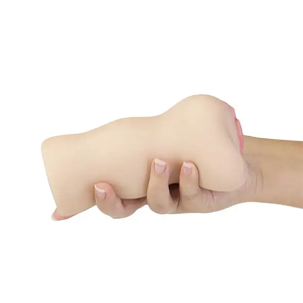 CutiePies Intern Ivana Vagin Avec Vibromasseur – Image 3